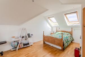 Bedroom- click for photo gallery